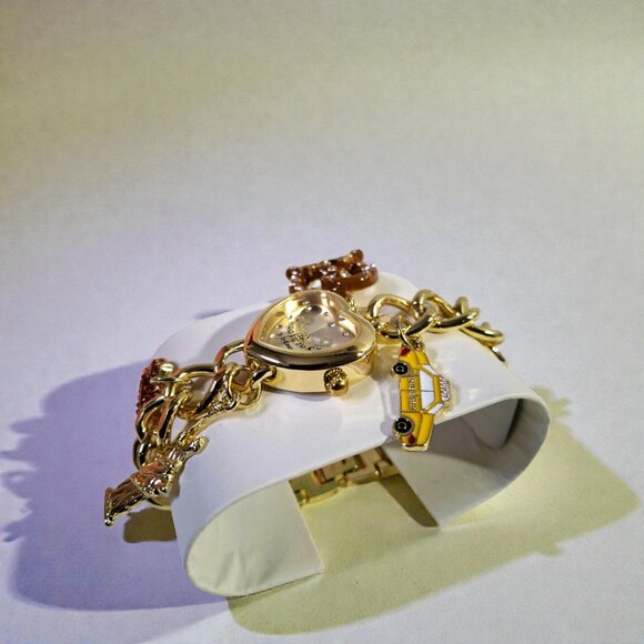 Juicy Couture Gold – tone NYC-Themed Charm Watch NIB - Picture 8 of 10